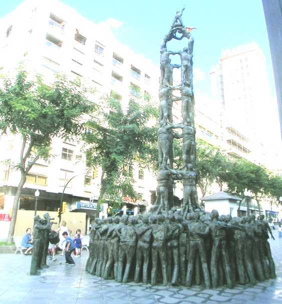 Human Castle Statue in Rambla Nova